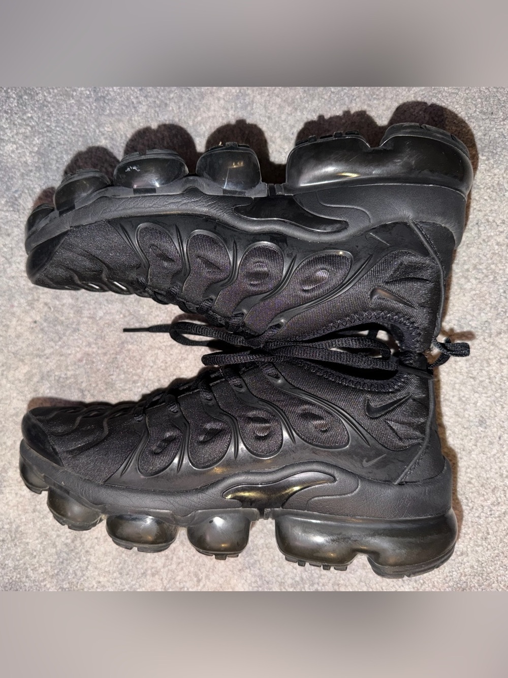 Women’s Nike Vapormax Plus - Picture 4 of 6